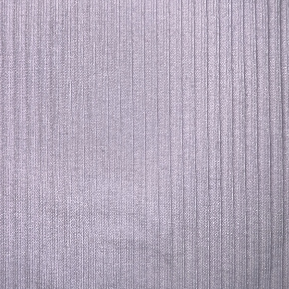 Cropped Old Navy Tee - Picture 2 of 3